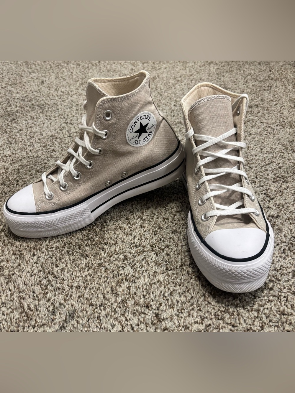 Converse Chuck Taylor All Star Lift Platform Sneakers